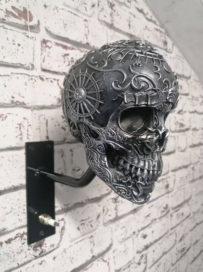 SkullHook – Holder til hjelm og jakke