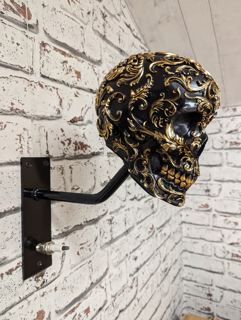 SkullHook – Holder til hjelm og jakke