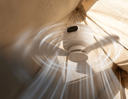 Bærbar campingventilator med LED-belysning og fjernbetjening