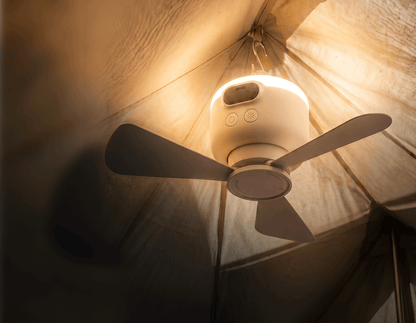 Bærbar campingventilator med LED-belysning og fjernbetjening